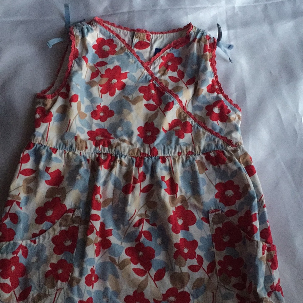OshKosh Summer/Spring toddler dress 4T floral